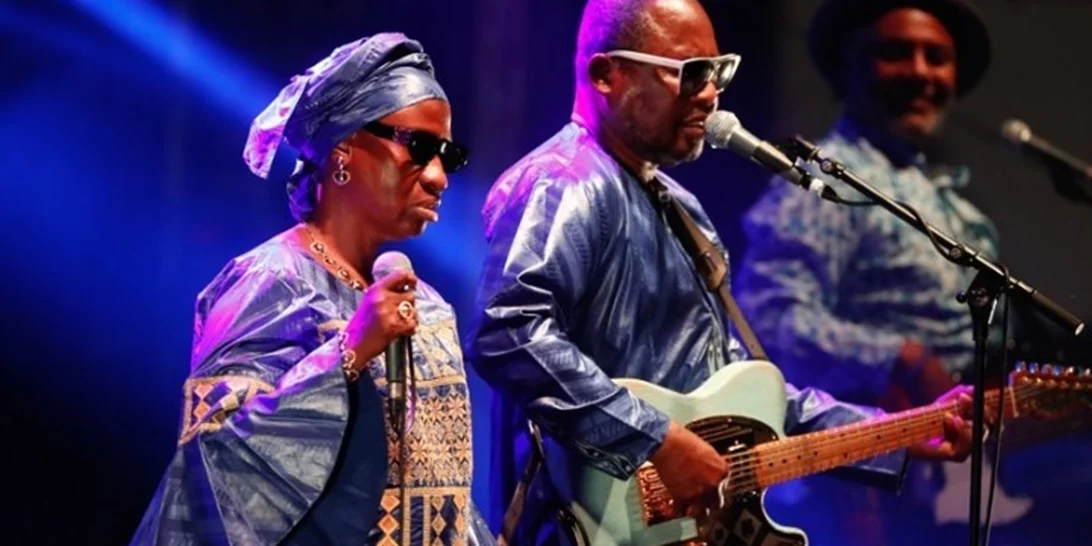 Πέθανε ο Αμαντού του θρυλικού ζευγαριού τυφλών μουσικών Amadou & Mariam