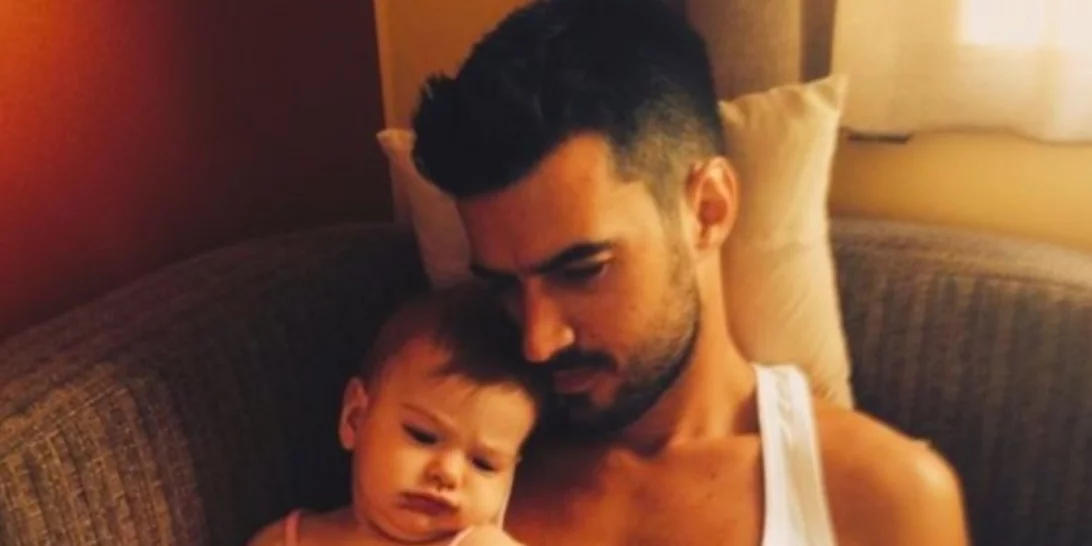 Το γλυκό βίντεο του Γιάννη Τσιμιτσέλη με παιδικές φωτογραφίες της κόρης του, για τα γενέθλιά της