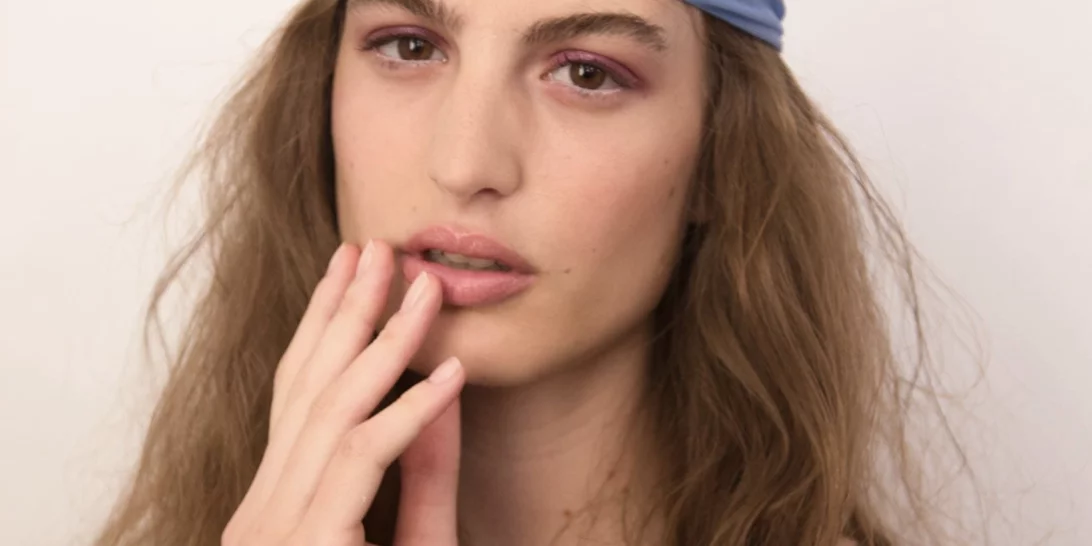 Έχεις καστανά μάτια; Αυτή είναι η απόχρωση στο μακιγιάζ για extra εντυπωσιακό βλέμμα