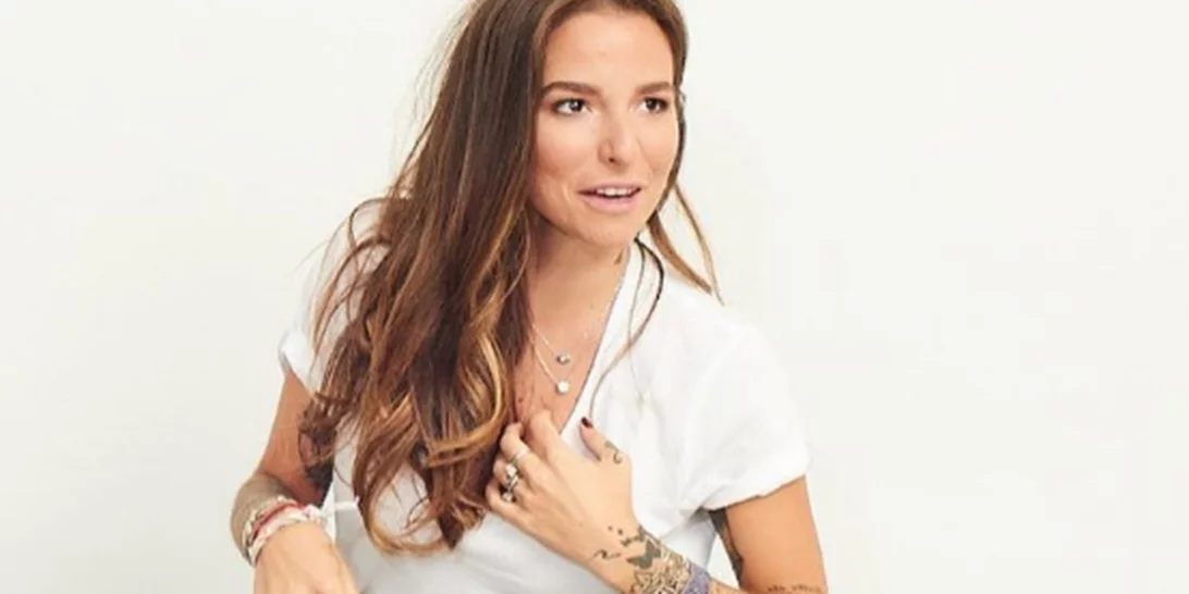 H Εριέττα Κούρκουλου Λάτση στηρίζει τον Καπουτζίδη | "Aδερφή είμαι, αλλά είμαι καλή. Και όμορφη και έξυπνη και επιτυχημένη"