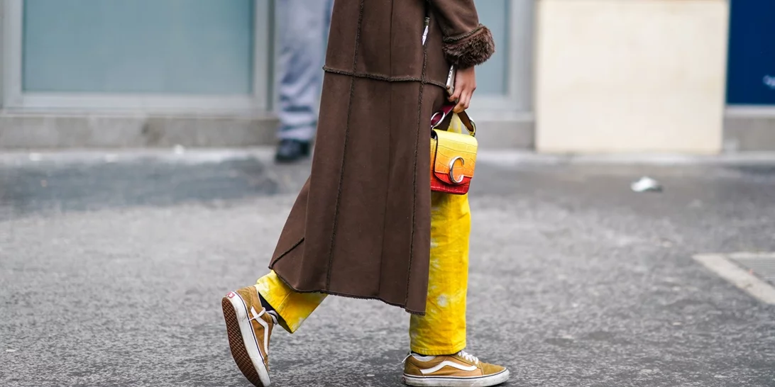 Εσύ θα φορούσες τα Vans σου σ' ένα πάρτι ή night out; Τα δυο ζευγάρια που θα σε πείσουν