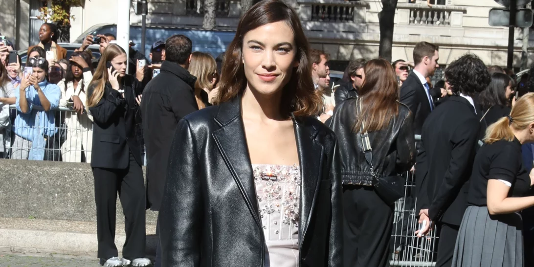 Style Inspo | 23 looks για να κάνεις ποδαρικό με στιλ στη νέα χρονιά