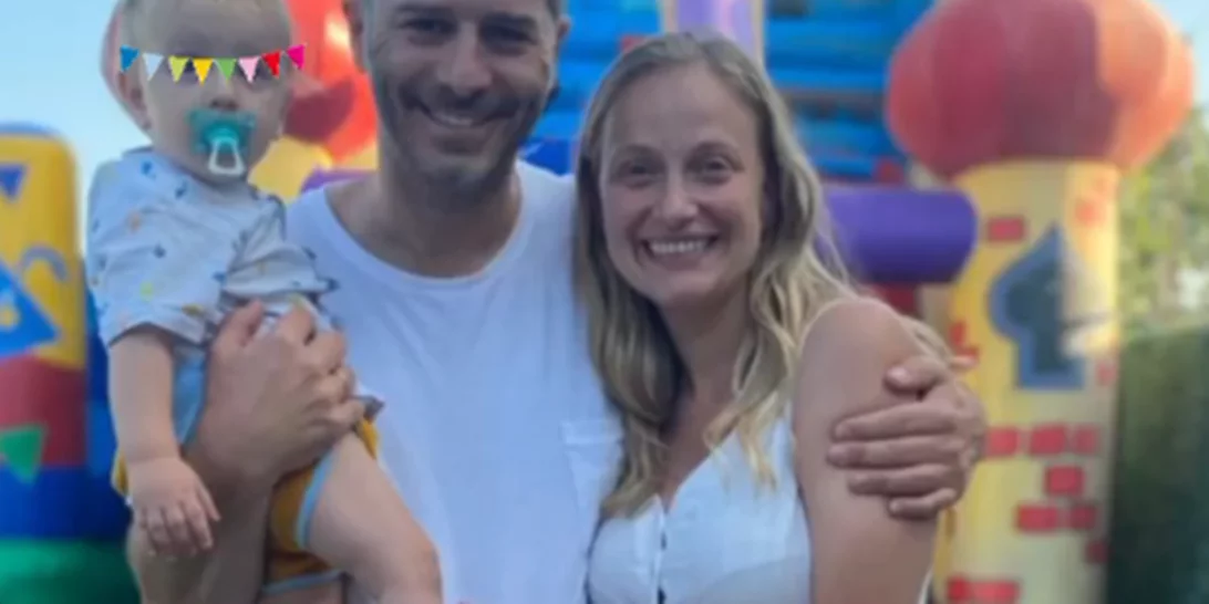 Αλέξανδρος Μπουρδούμης | "Η ζωή μου όλη" - Η τρυφερή φωτογραφία με τη Λένα Δροσάκη και τον γιο τους