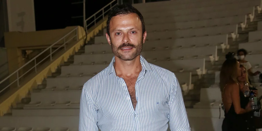 Ο Γιώργος Παπαπαύλου σοκάρει | "Σκηνοθέτης έβαλε το χέρι του βίαια μέσα στο παντελόνι μου"