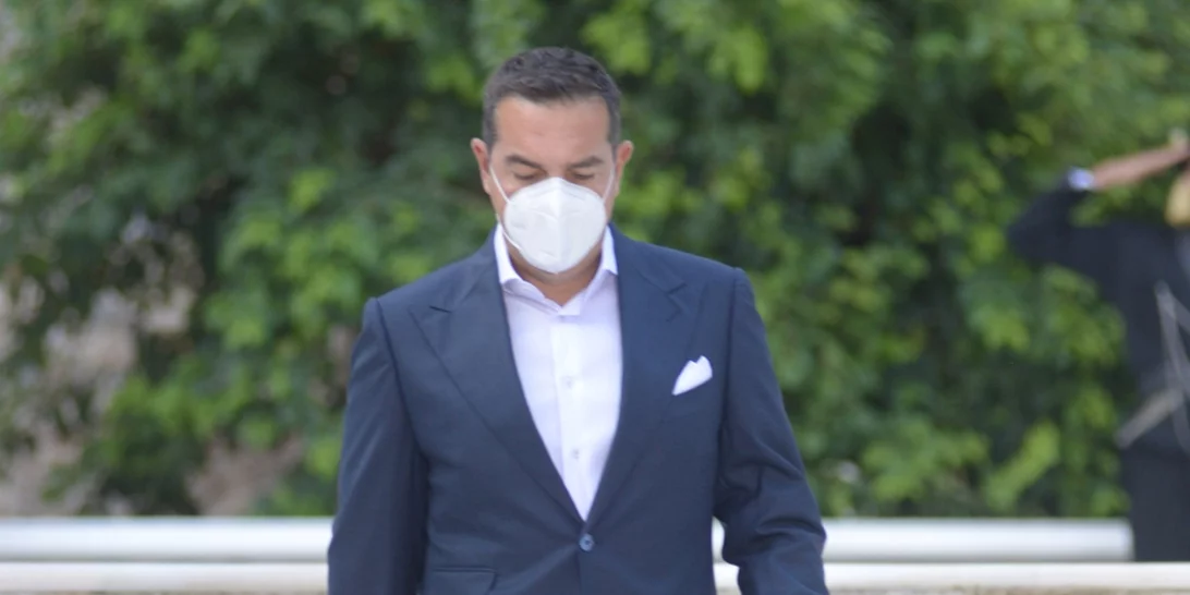 Θετικός στον κορονοϊό ο Αλέξης Τσίπρας | Τα συμπτώματα που εμφάνισε - Τα "περαστικά" του Κυριάκου Μητσοτάκη