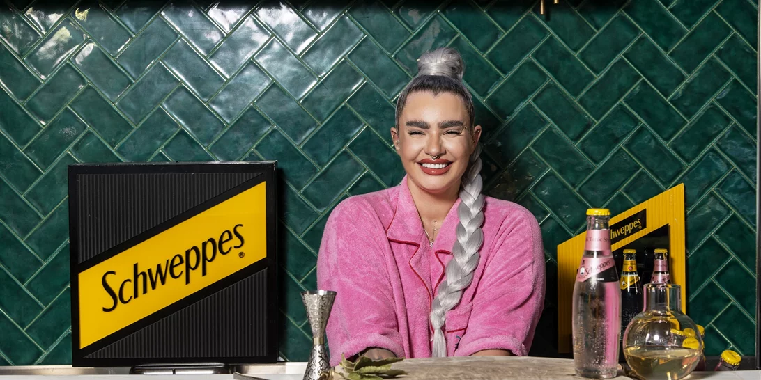 Born Social | Η Μαίρη Ταλαιπώρου ξέρει πώς θα φέρεις το καλοκαίρι στο ποτήρι σου