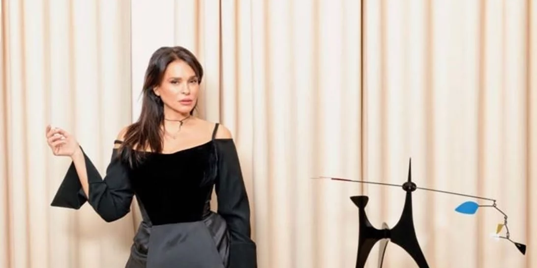 Με θέα την Ακρόπολη | Το δείπνο της Σήλιας Κριθαριώτη στο μαγευτικό μπαλκόνι του σπιτιού της