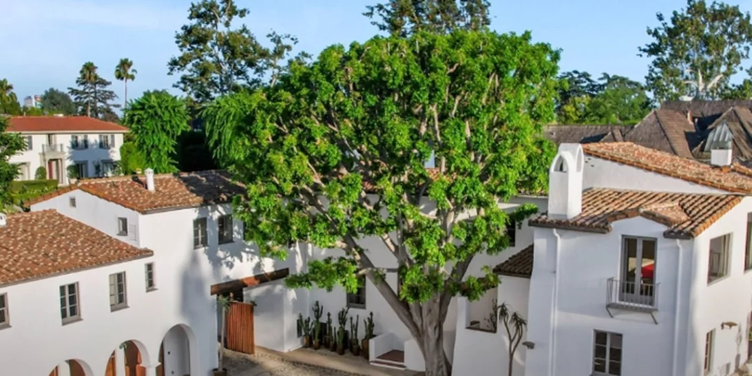 Το αρχοντικό του Χάουαρντ Χιουζ στο Λ.A. διατίθεται προς πώληση για 23 εκατ. δολάρια