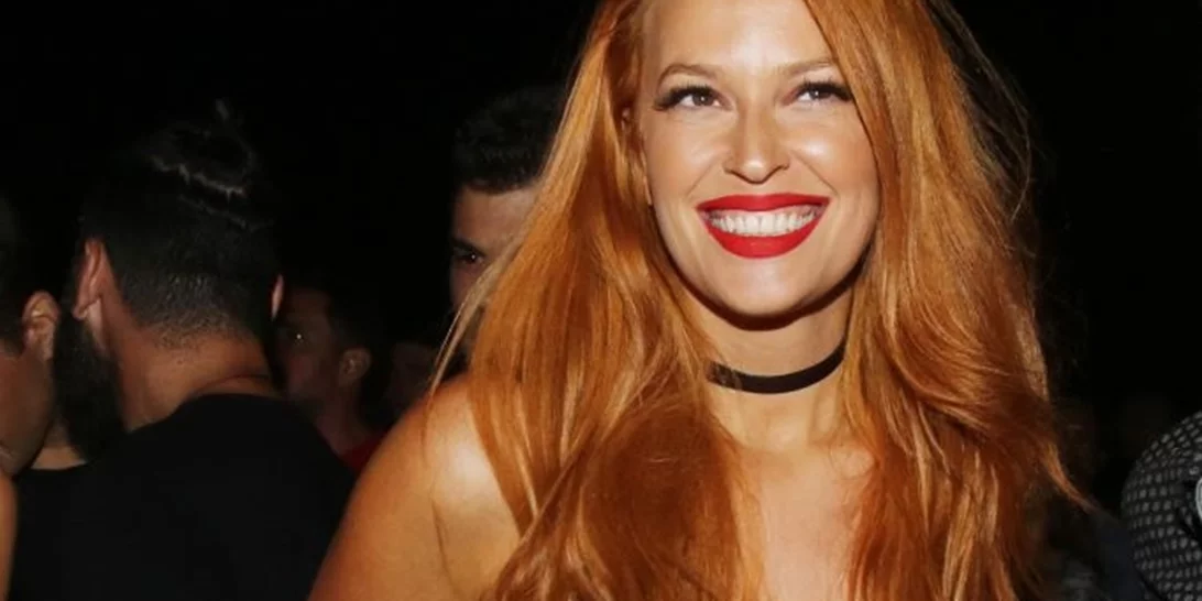 Βραδινή έξοδος για τη Σίσσυ Χρηστίδου | Το δαντελένιο φόρεμά της είναι πολύ αγαπημένο της για έναν ιδιαίτερο λόγο