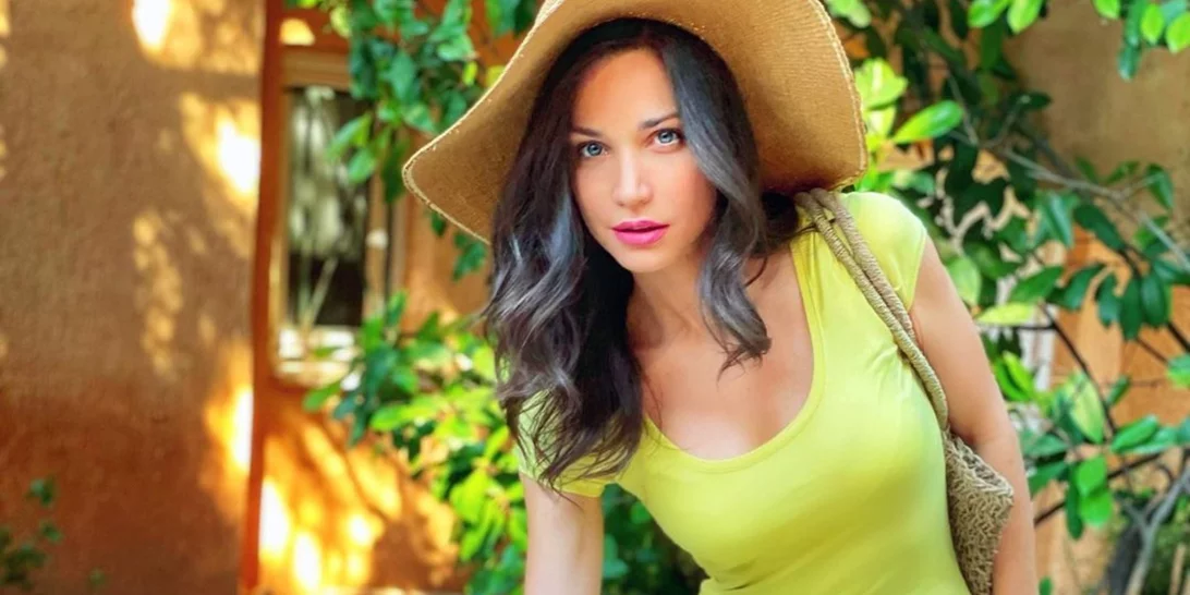 Η Κατερίνα Γερονικολού φορά ένα μαύρο lingerie και είναι πιο sexy από ποτέ | Η φωτογραφία στο Instagram