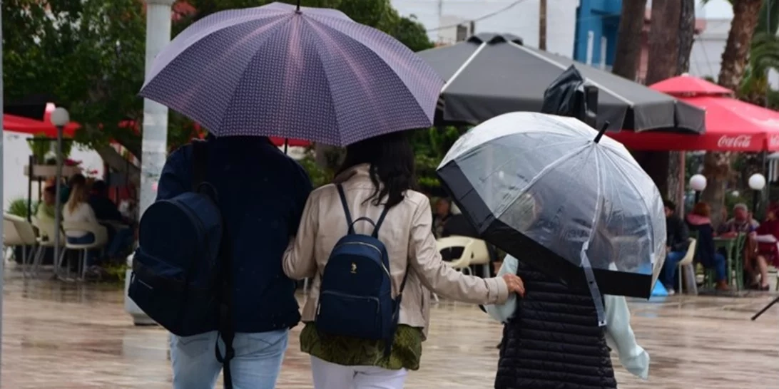 Αλλάζει ο καιρός σήμερα | Καταιγίδες και πτώση της θερμοκρασίας – Πού θα ρίξει χαλάζι