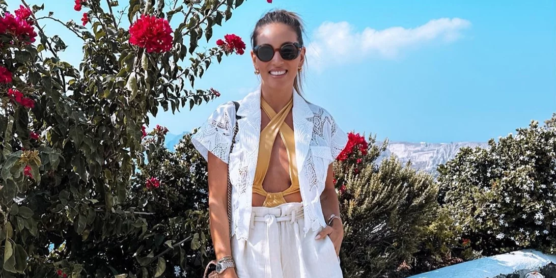 Η Αθηνά Οικονομάκου φόρεσε το ιδανικό μαγιό για εσένα που δεν θέλεις σημάδια στο μαύρισμά σου
