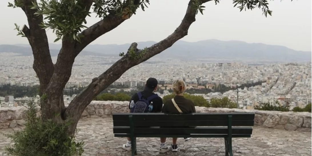 Βροχερός ο καιρός σήμερα, φεύγει η αφρικανική σκόνη - Ερχονται έντονες βροχές και καταιγίδες τις επόμενες ημέρες