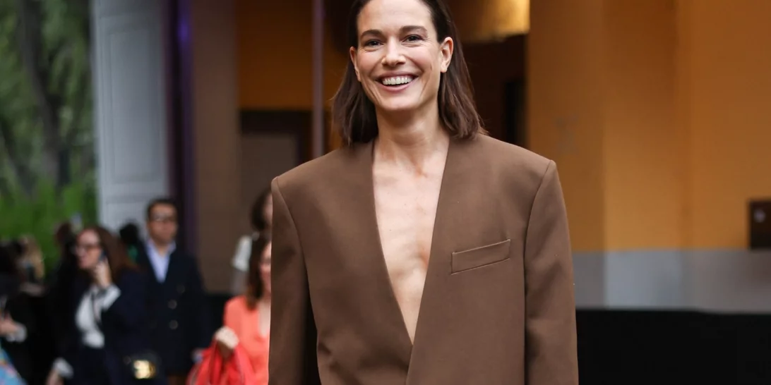 Τα looks που θα σε εμπνεύσουν για τη μέρα των Χριστουγέννων όποιο κι αν είναι το dress code