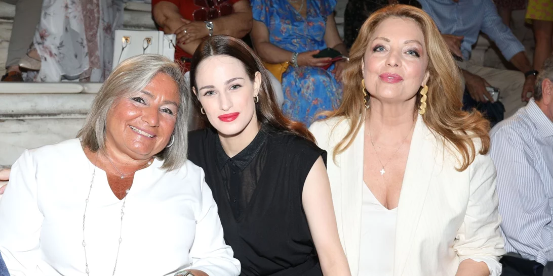 Η Άντζελα Γκερέκου αποχαιρετά τον Μίμη Πλέσσα με φωτογραφία δίπλα στον Τόλη Βοσκόπουλο "Σχέσεις αγάπης και πραγματικής φιλίας"