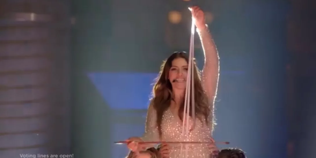 Eurovision 2021 | Η επική εμφάνιση της Έλενας Παπαρίζου στον μεγάλο τελικό, 15 χρόνια μετά τη βραδιά της νίκης της