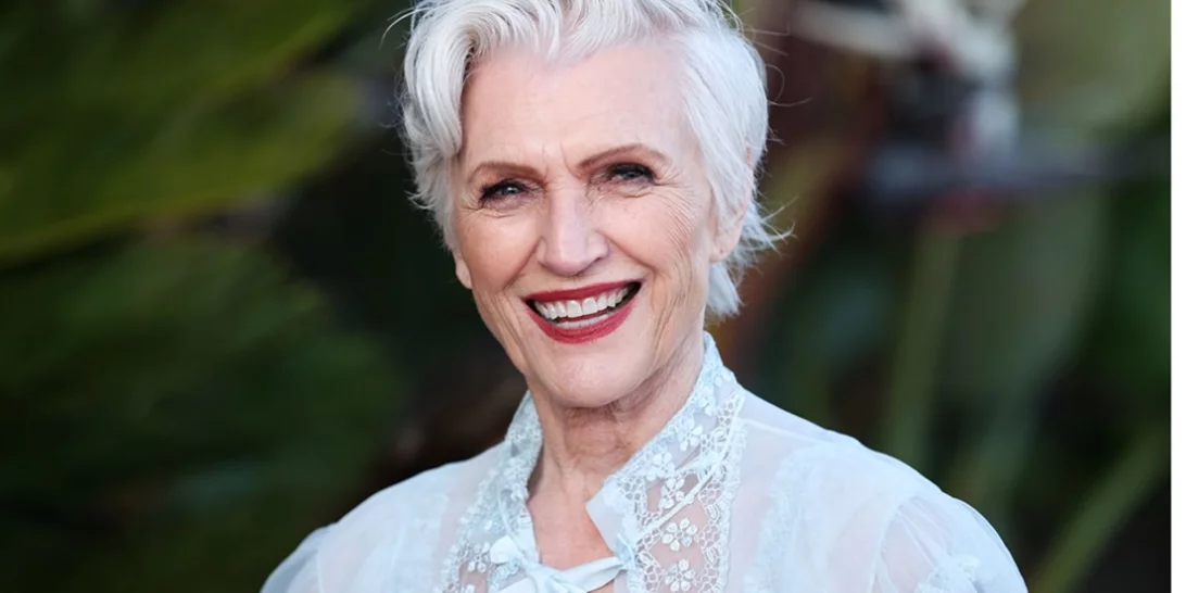 Maye Musk | Η μητέρα του Elon Musk έγινε στα 74 της εξώφυλλο στο Sports Illustrated