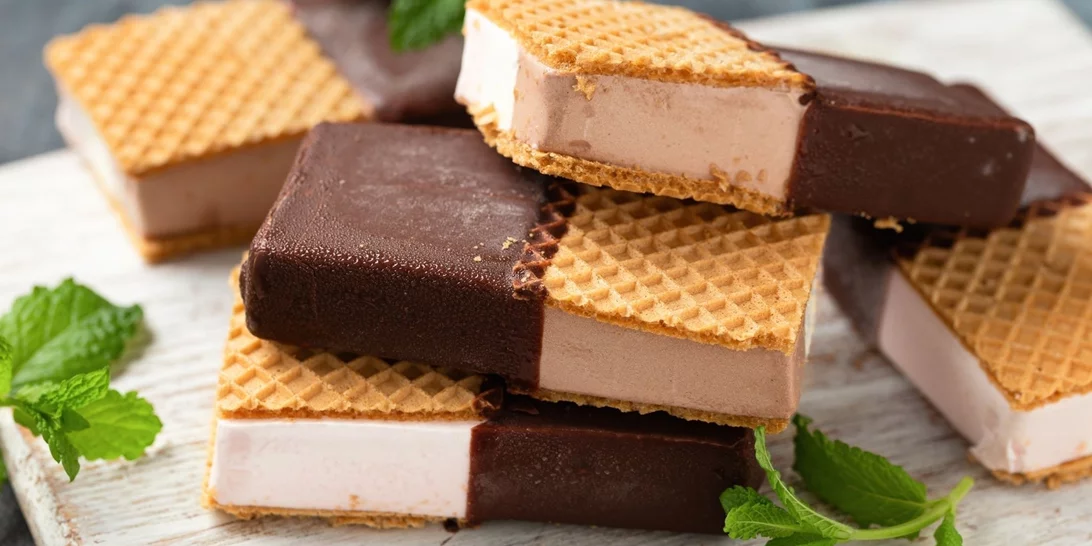 Το πιο εύκολο παγωτό-σάντουιτς χωρίς ζάχαρη