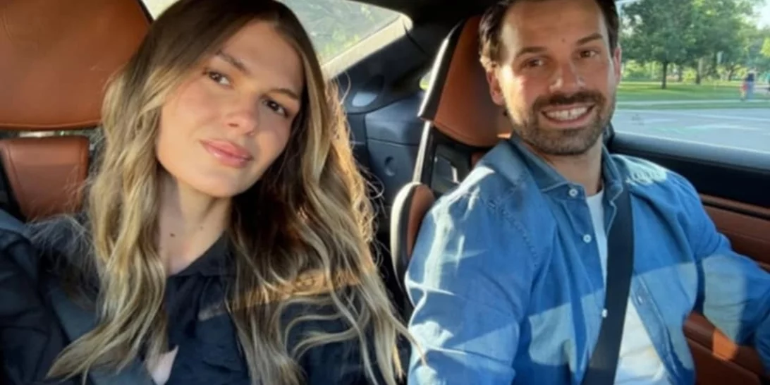 Πιο ερωτευμένη από ποτέ η Αμαλία Κωστοπούλου | Το τρυφερό φιλί on camera με τον Τζέικ Μέντγουελ