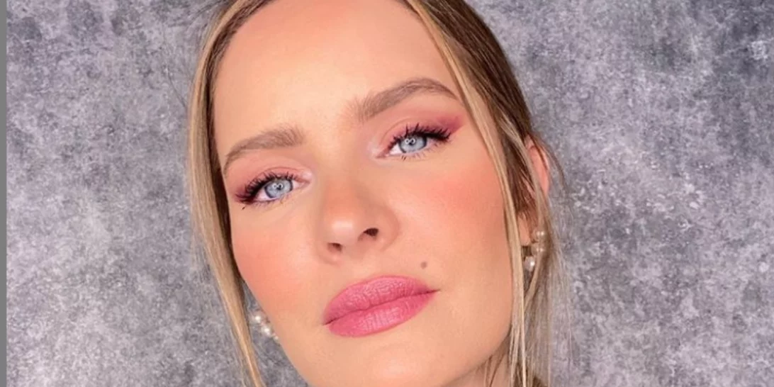 Μακιγιάζ που αδυνατίζει το πρόσωπο | Τα μυστικά της Anita Brand