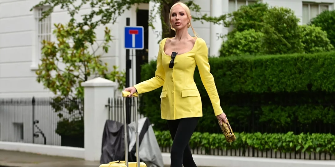 8 σύνολα για το ταξίδι με αεροπλάνο που μπορεί να σου χαρίσουν ''upgrade'' στην θέση σου