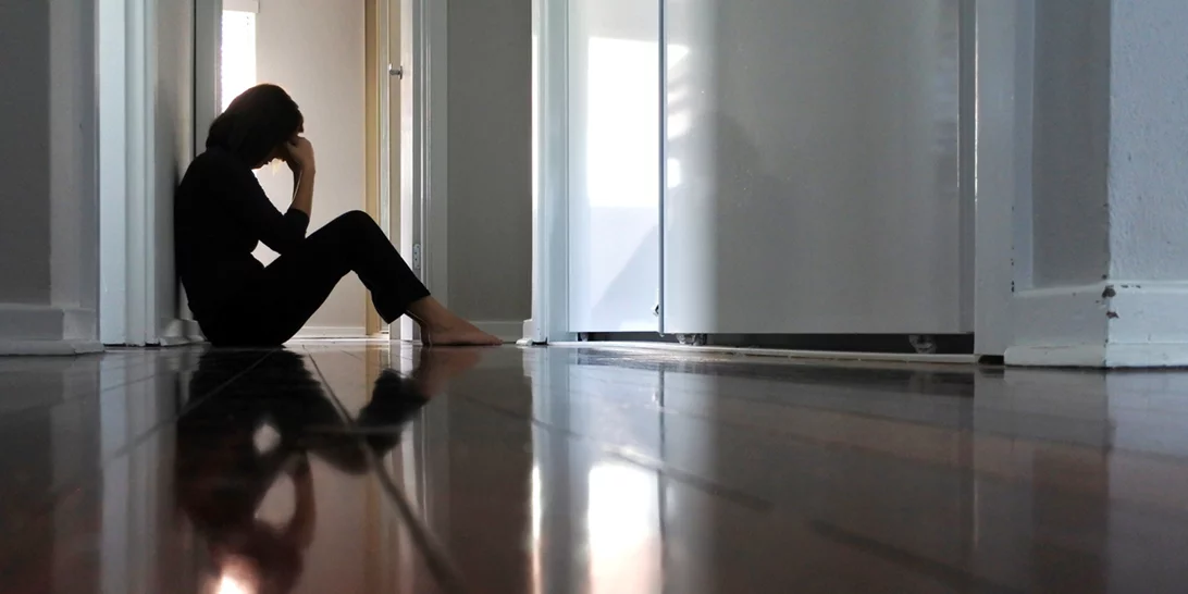 Γνωστή Ελληνίδα δημοσιογράφος παράτησε τη δημοσιογραφία λόγω κακοποιητικής συμπεριφοράς