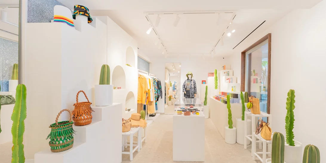 Το νέο Loewe store σε περιμένει στη Μύκονο