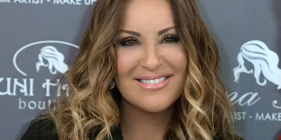 Αυτά είναι τα sneakers που φορούν οι πιο ενημερωμένες fashionistas | Τα φόρεσε και η Ναταλία Γερμανού