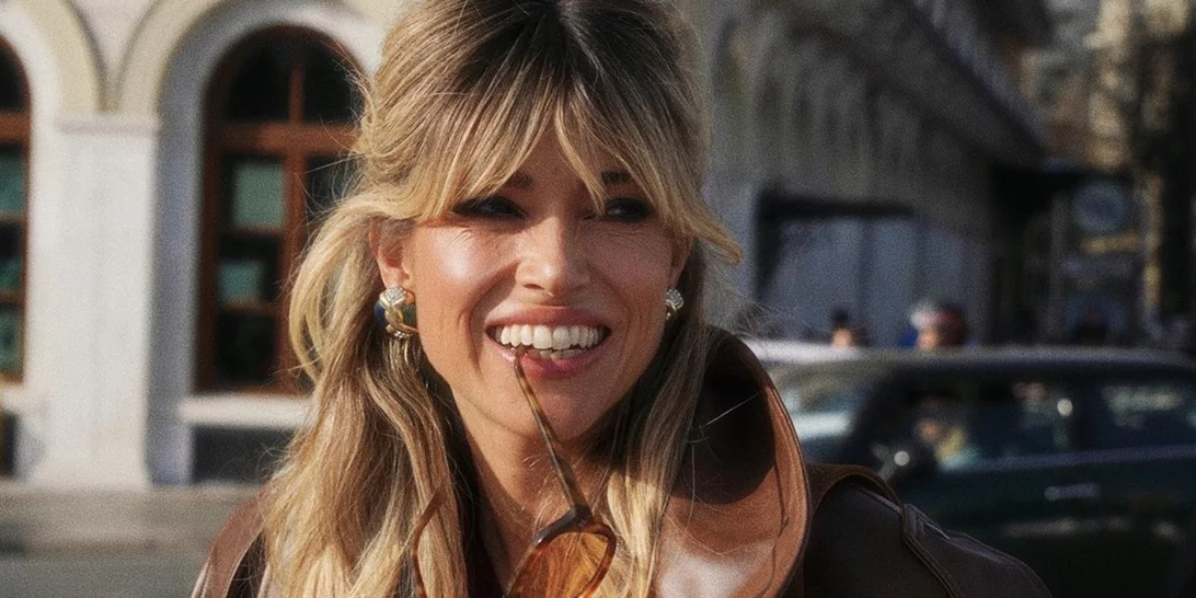 Full in love η Βάσια Κωσταρά | Τα τρυφερά φιλιά με τον σύντροφό της στο Λονδίνο