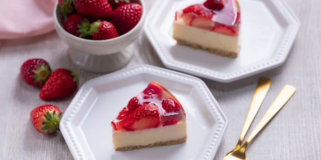 Καλοκαιρινή τούρτα με ζελέ- Χωρίς ζάχαρη ή κρέμα γάλακτος!