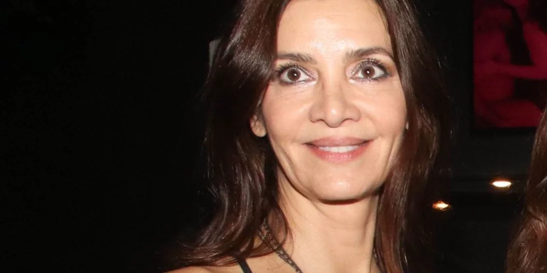 Θεατρική βραδιά για την Κατερίνα Λέχου | Οι μεταλλιζέ γόβες της