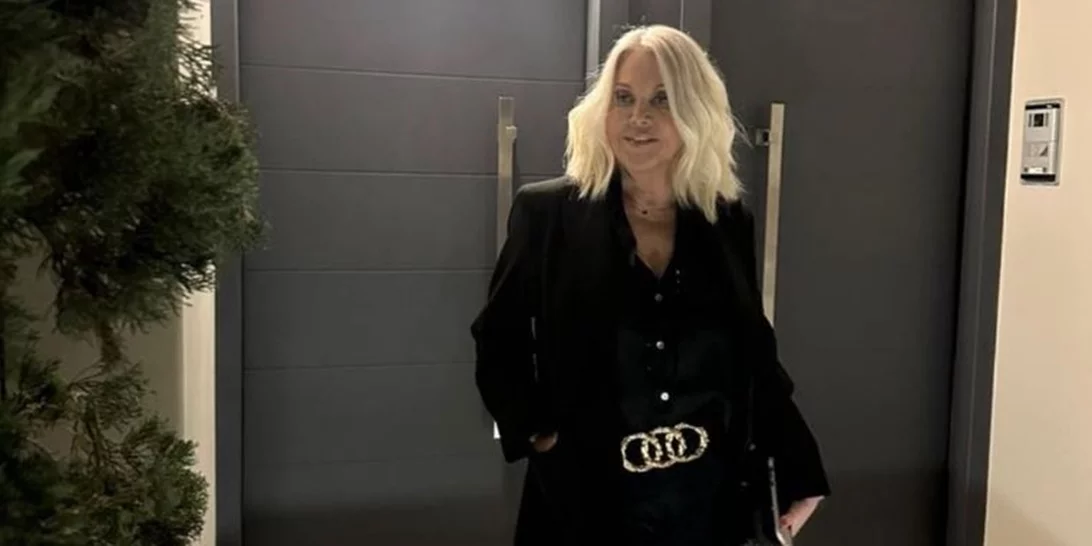 Στα καλύτερα της η Ρούλα Κορομηλά - Η ανανεωμένη σιλουέτα της