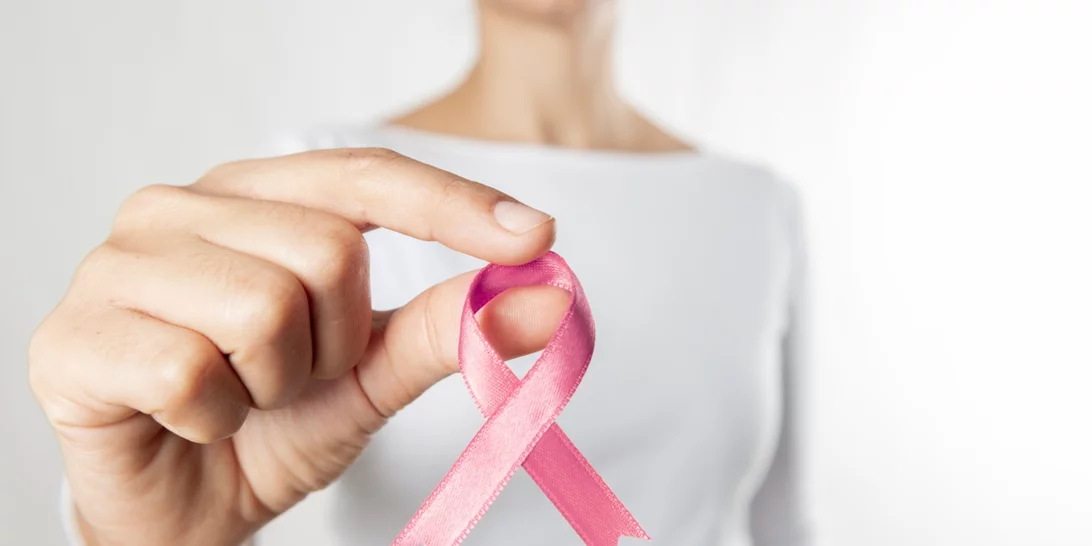 Η εταιρία Tsakiris Mallas στηρίζει τον Πανελλήνιο Σύλλογο Γυναικών με Καρκίνο του Μαστού "Άλμα Ζωής"