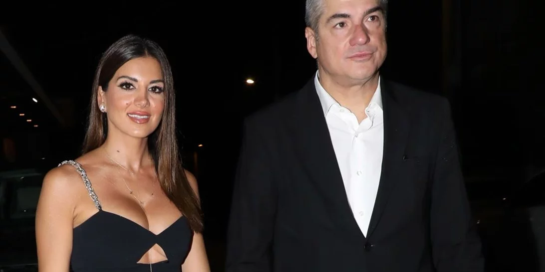 Σταματίνα Τσιμτσιλή & Θέμης Σοφός | Βραδινή έξοδος για δύο - Τα luxury πέδιλά της