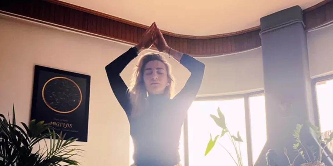 Ρούλα Ρέβη | "Καμία γυναίκα που δεν ιδρώνει, παραμένει βαμμένη, περιποιημένη και χαμογελαστή δεν κάνει αληθινή γυμναστική"