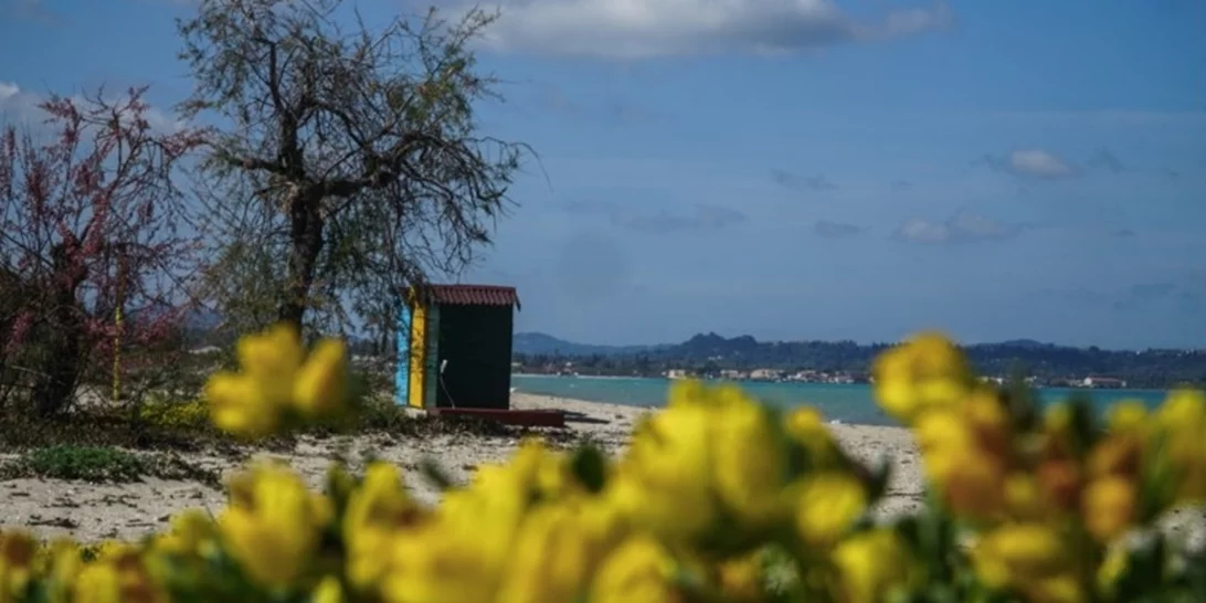 Αίθριος ο καιρός σήμερα, έως 22 βαθμούς ο υδράργυρος - Πού θα εκδηλωθούν τοπικές βροχές