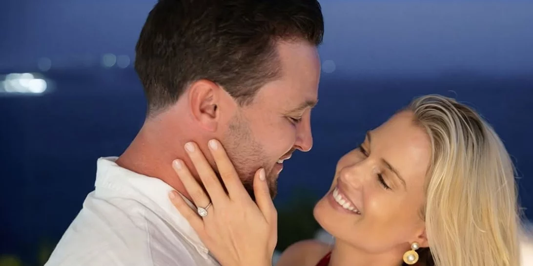 Lady Eliza Spencer | Η ανιψιά της πριγκίπισσας Diana αρραβωνιάστηκε στη Σαντορίνη