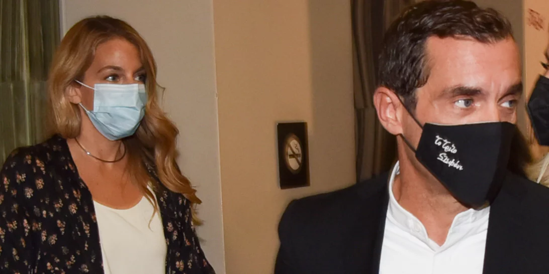 Χρυσή Βαρδινογιάννη | Με casual look σε νέα εμφάνιση με τον Κωνσταντίνο Μαρκουλάκη