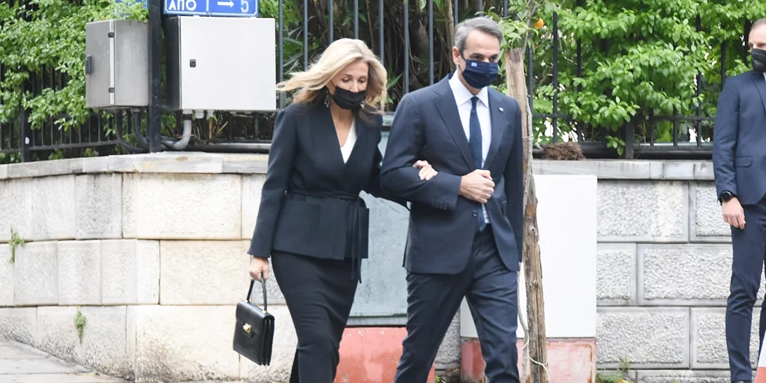 Μαρέβα Γκραμπόφσκι - Μητσοτάκη | Το office look της είναι μία σύγχρονη εκδοχή του power dressing