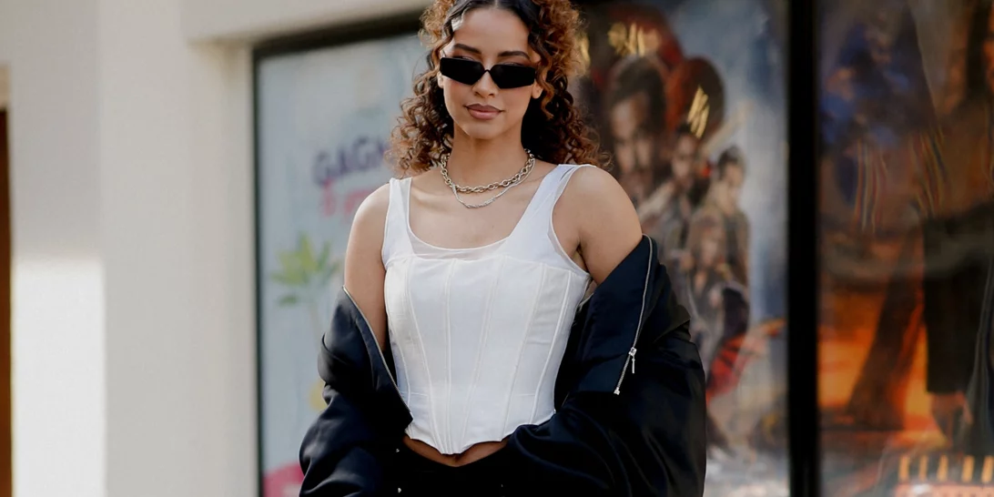 Οι λιγότεροι βαρετοί τρόποι για να φορέσεις ένα straight-leg τζιν