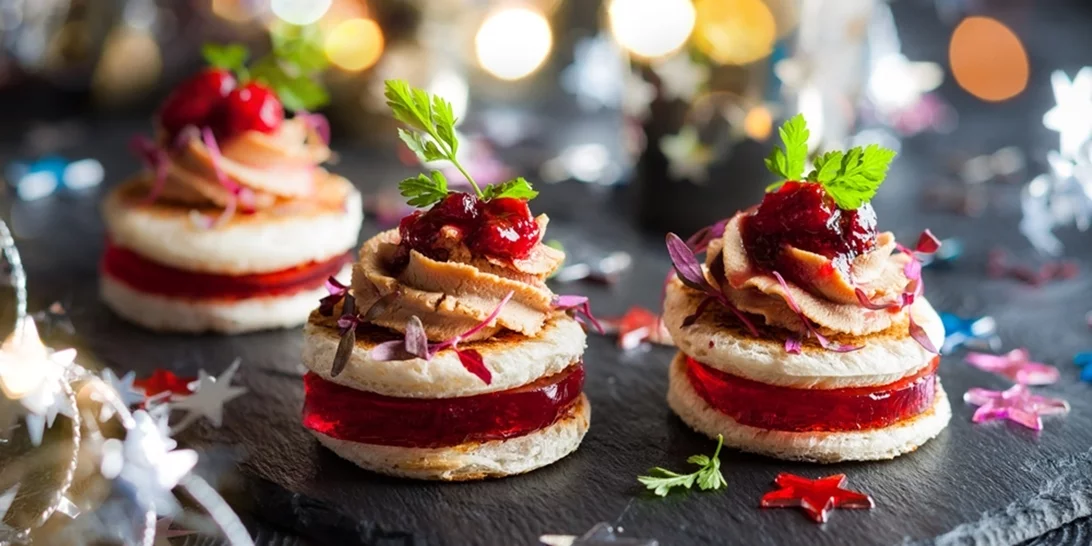 Εορτολόγιο | Ποιος γιορτάζει σήμερα, 24 Δεκεμβρίου