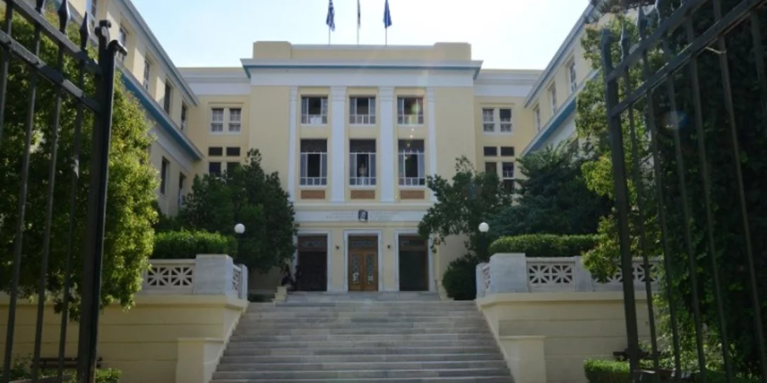 Διευρύνεται ο χάρτης των ξενόγλωσσων προπτυχιακών των ελληνικών πανεπιστημίων