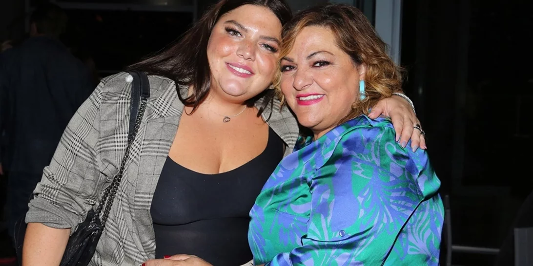 Βίκυ Σταυροπούλου σε Δανάη Μπάρκα: "Θα είμαι πάντα δίπλα σου να σε καμαρώνω"