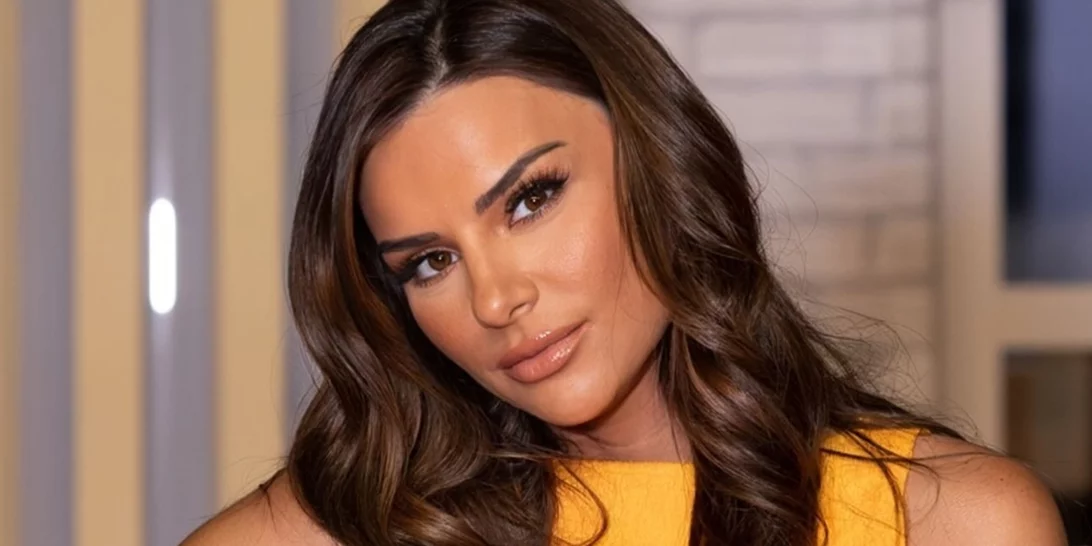 Η Ελένη Τσολάκη με "bubblegun nails", τη viral τάση που βλέπουμε παντού