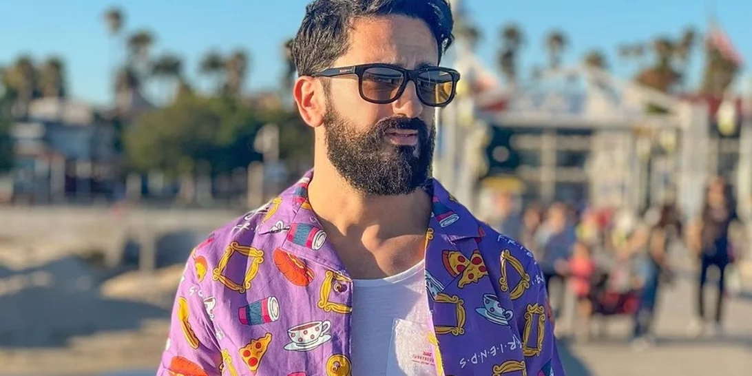 Ο Διονύσης Ατζαράκης απαντάει με τον καλύτερο τρόπο σε όσους αναρωτιούνται για τη θλίψη μας για τον Matthew Perry