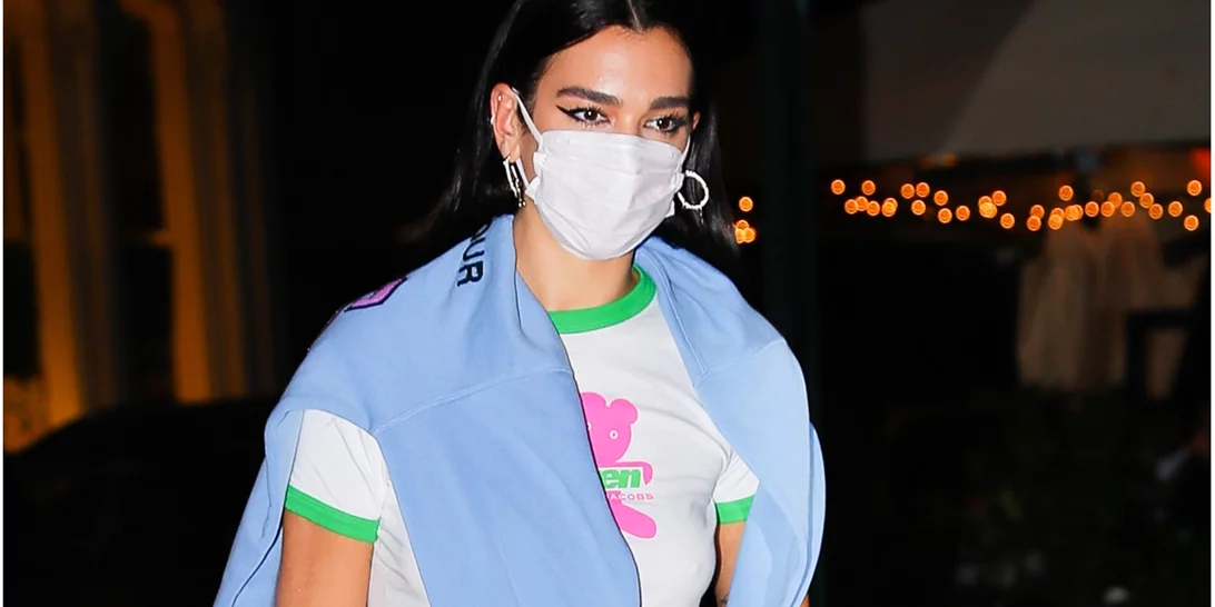 H Dua Lipa μόλις φόρεσε το αγαπημένο hair clip των παιδικών μας χρόνων