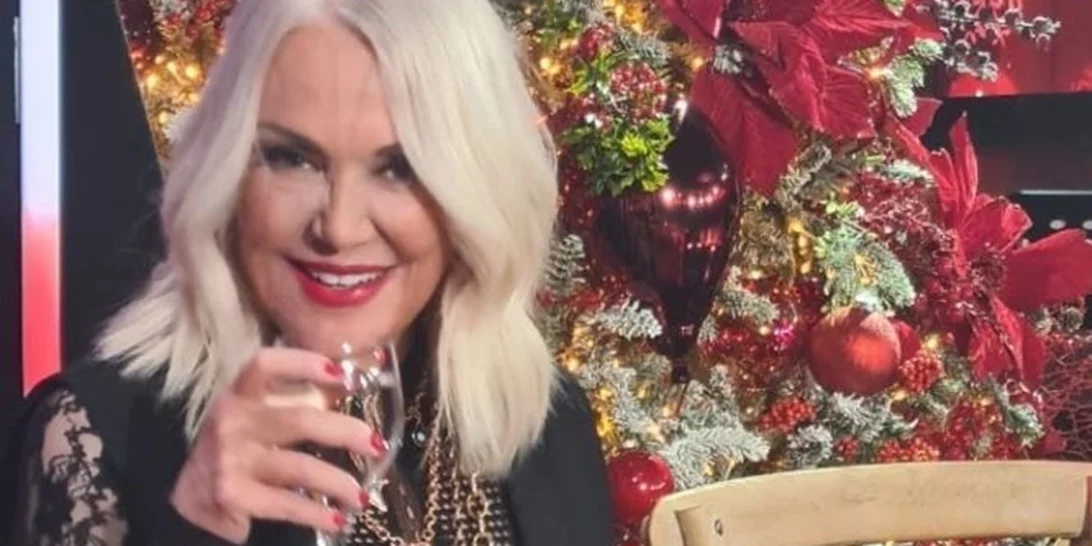 Ρούλα Κορομηλά | "Ικετεύει" για λίγη χαλάρωση στο σπίτι της - Το βίντεο που μας έκανε να ταυτιστούμε μαζί της