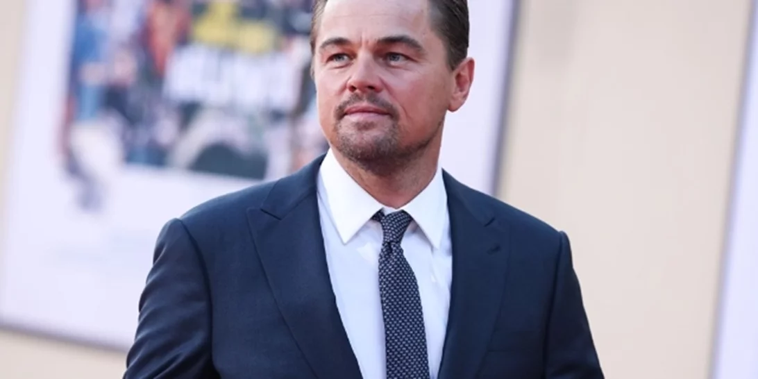 "Είναι σεξουαλικό αρπακτικό" | Τα σχόλια στο Twitter για τον Leonardo DiCaprio και τη φημολογούμενη σχέση του με 19χρονο μοντέλο