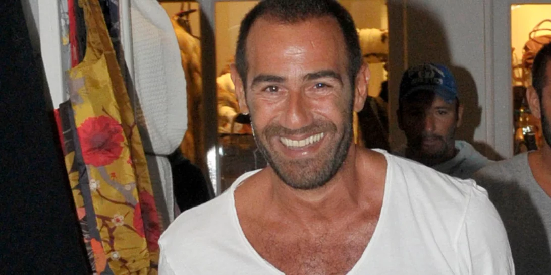 Ο Αντώνης Κανάκης για την απώλεια του πατέρα του | "Θα έδινα τα πάντα να τον δω να αγκαλιάζει τα παιδιά μου"