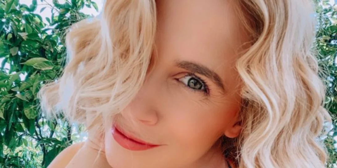 Νάντια Μπουλέ | Με πιο κοντά μαλλιά από ποτέ, μερικούς μήνες μετά τη γέννα